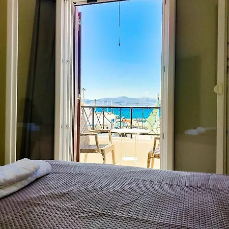 Stella's ' Spacious 80sqm Sea View ' 50m From *