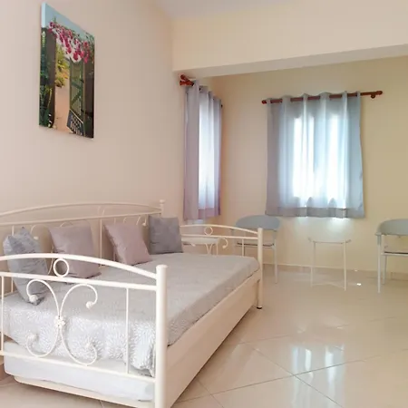 Stella's ' Spacious 80sqm Sea View ' 50m From Holiday home Agia Anna (Naxos)